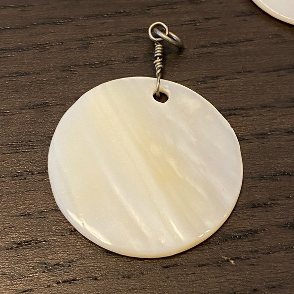 White Seashells Pierced Earrings and Matching Pendant Round Penny Shape - Picture 3 of 3